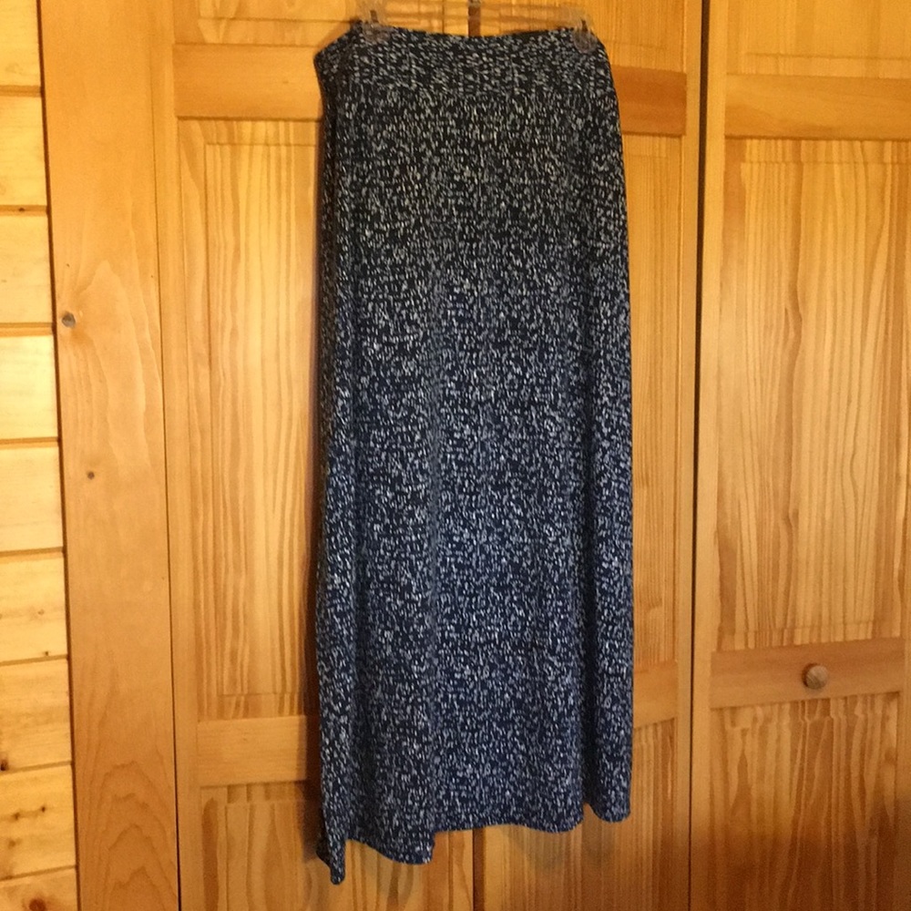 Maxi knit skirt